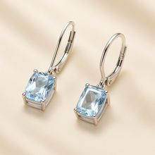 Packaging view showing Curación Holística gift box