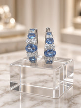 Pendientes de aro artesanales con aguamarina y cuarzo blanco en plata de ley sin níquel | Serie limitada de artesanía española