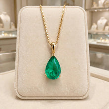 Exquisito Collar de Lágrima de Esmeralda Nano de Edición Limitada en Plata de Ley sin Níquel Chapada en Oro de 18K – Joyería Artesanal Española por Curación Holística | Colgante de Sanación Holística