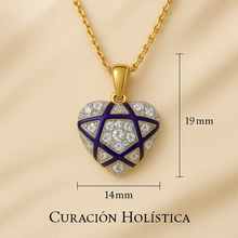 Exclusive Curación Holística white quartz heart necklace for emotional clarity.