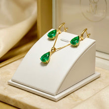 Parure Collier et Boucles d'Oreilles de Luxe Goutte d'Émeraude Nano – Bijoux Espagnols Faits Main en Édition Limitée en Argent Sterling Plaqué Or 18K sans Nickel par Curación Holística