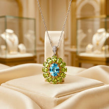 Handmade Limited Edition Swiss Blue Topaz & Natural Peridot Sterling Silver Flower Necklace Pendant | Curación Holistica | Spanish Artisan Craftsmanship | Hypoallergenic S925 Silver | Healing Gemstone Jewelry