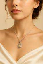 	“Healing Crystal Necklace Featuring Citrine and White Quartz - Curación Holística Jewelry”