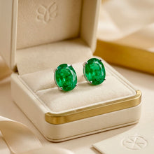 Handmade Limited Edition Natural Diopside Oval Stud Earrings in Sterling Silver | Curación Holística | Spanish Artisan Craftsmanship | Hypoallergenic S925 | Healing Gemstone Jewelry