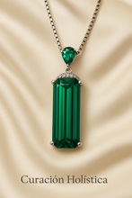 Emerald Radiance Statement Necklace in Sterling Silver — Inner Power, Outer Elegance - curacionholistica