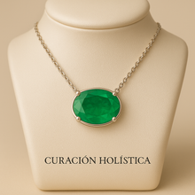Elegant gift box packaging with “Curación Holística” logo and jewelry inside