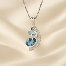 Curación Holística limited edition pendant in luxurious display