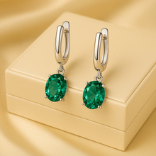 Curación Holística exclusive artisan-crafted green gemstone earrings