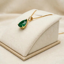 Exquisito Collar de Lágrima de Esmeralda Nano de Edición Limitada en Plata de Ley sin Níquel Chapada en Oro de 18K – Joyería Artesanal Española por Curación Holística | Colgante de Sanación Holística