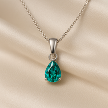 Awaken Your Essence — Nano-Emerald Sterling Silver Necklace | Handcrafted Boho Elegance - Curacíon Holística