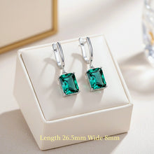 Pendientes de plata de ley con nanoesmeralda: diseño exclusivo hecho a mano